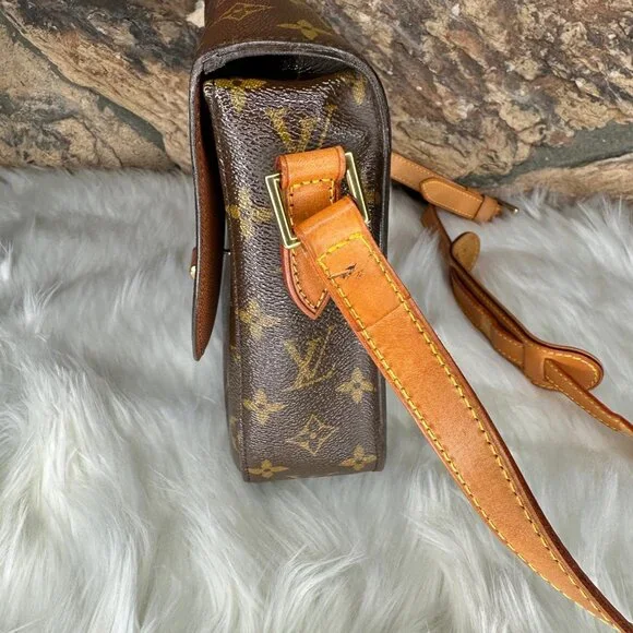 💎✨HOT BUY✨💎AUTHENTIC Louis Vuitton Monogram Saint Cloud GM - Picture 6 of 16